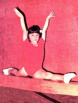 [Gymnastic split: 1977]