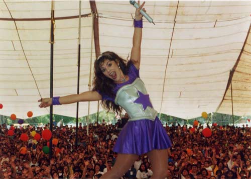 [Show, May '02 #2]