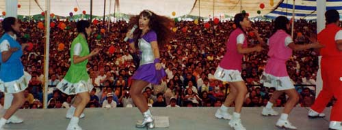 [Show, May '02 #1]